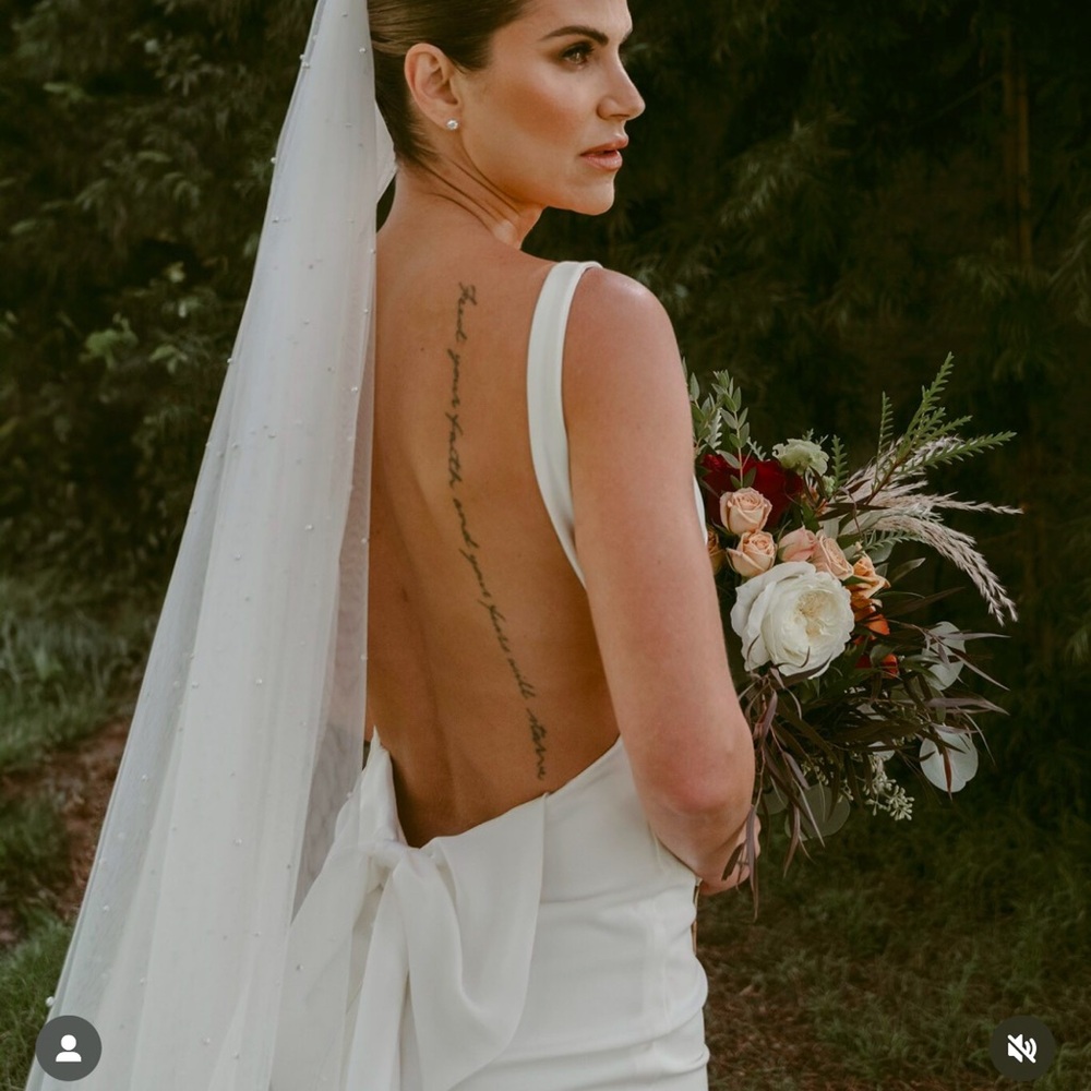 Wedding dress